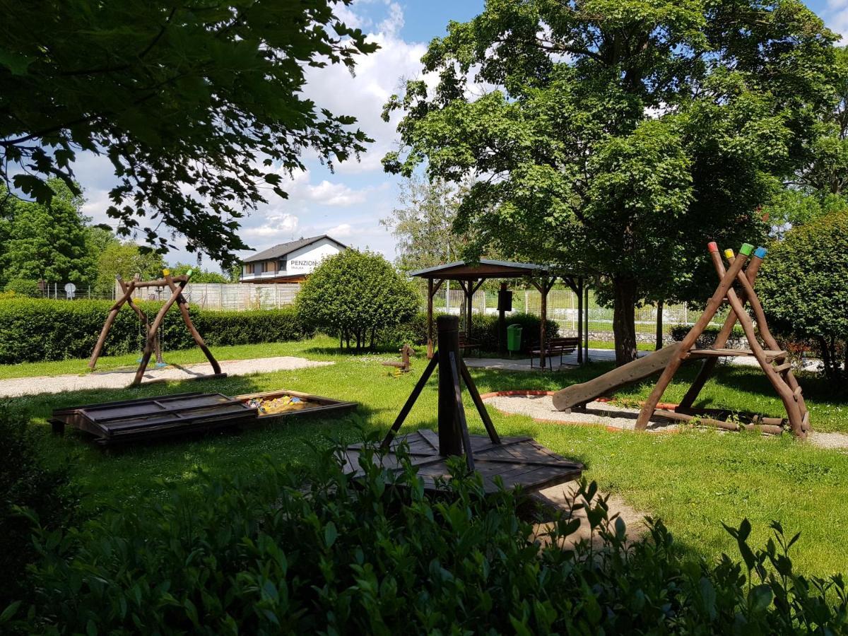 Penzion Skalka Skalka  Экстерьер фото